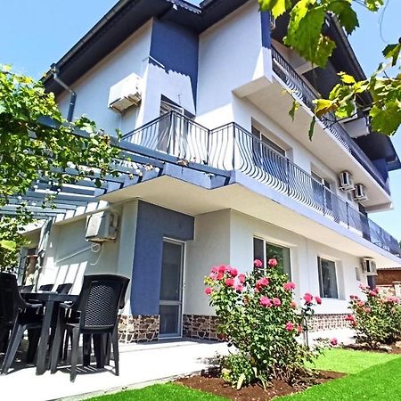 Arode Villa Ovidius - Apartments Baltsjik Buitenkant foto