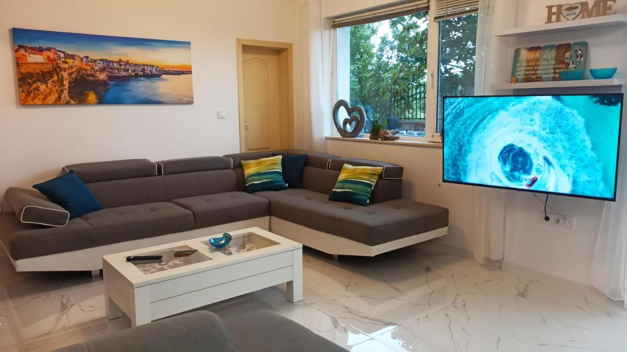 Arode Villa Ovidius - Apartments Baltsjik Buitenkant foto