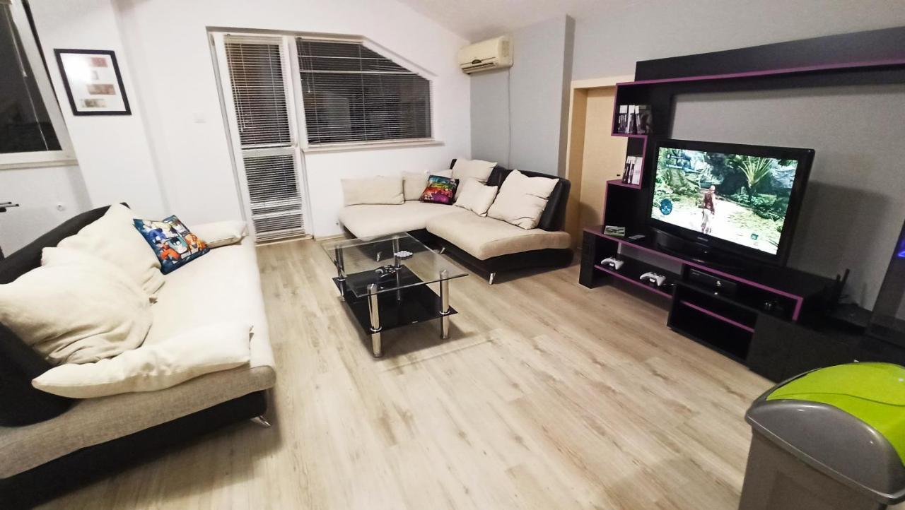 Arode Villa Ovidius - Apartments Baltsjik Buitenkant foto